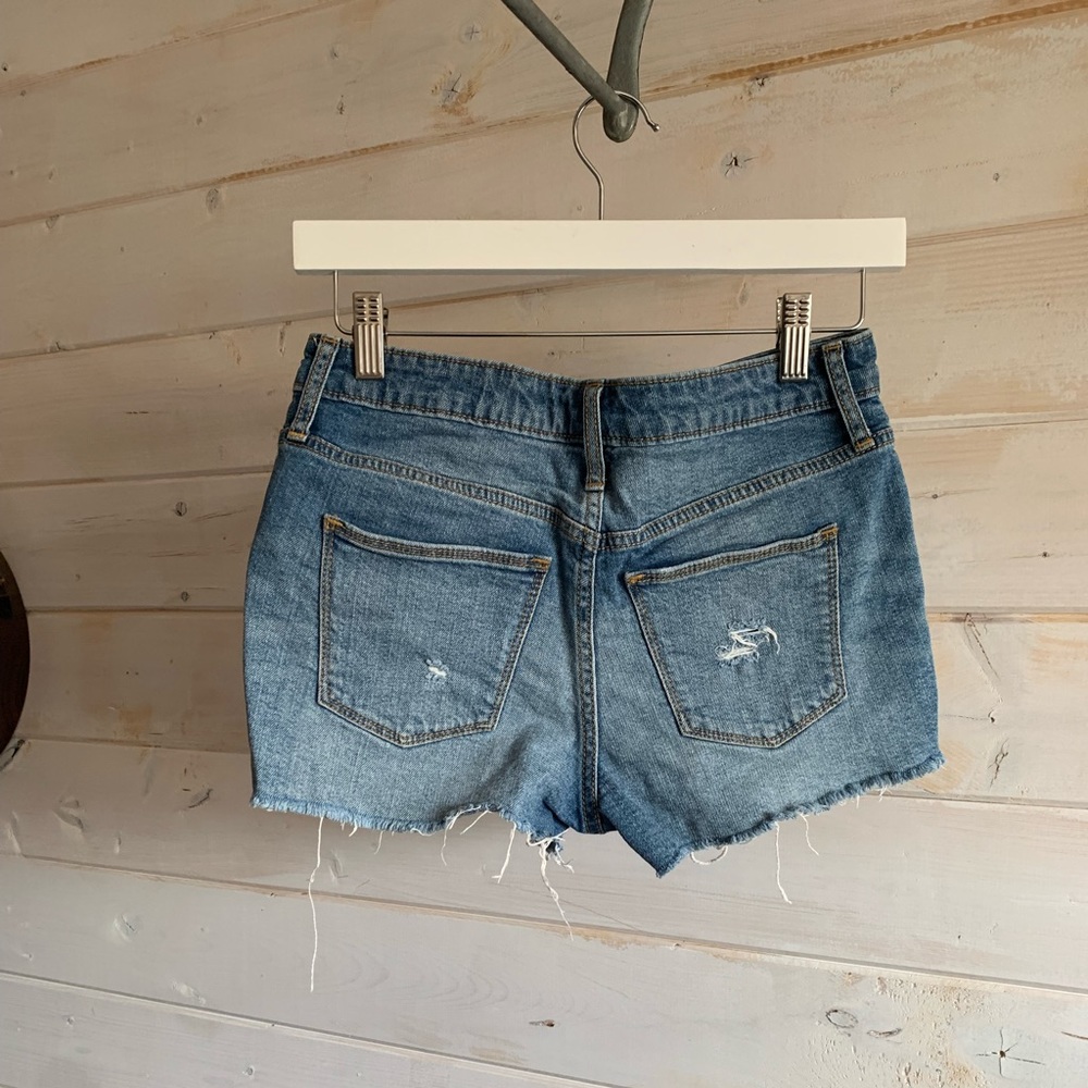 Universal Thread | High Rise Shortie Denim Shorts - Picture 4 of 7
